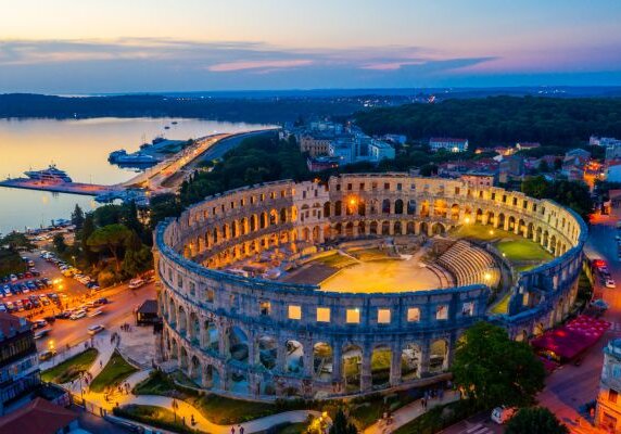 Urlaub_Kraotien_Sehenswuerdigkeiten_Amphitheater-Pula