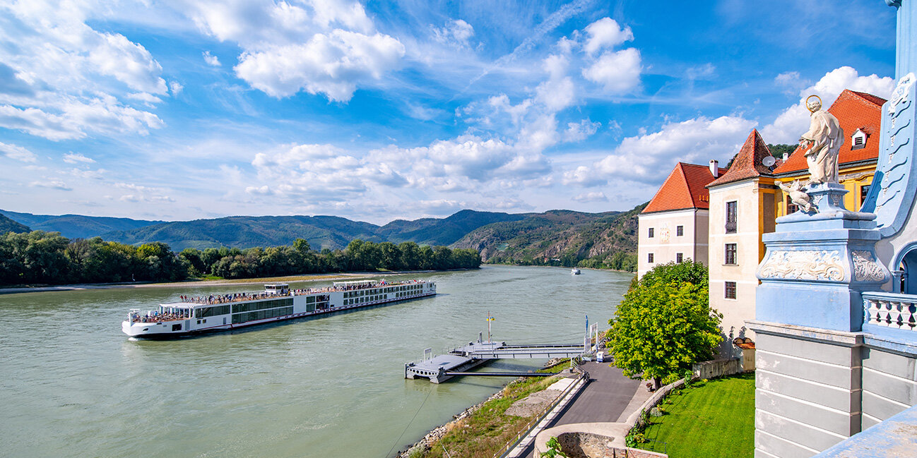 Dürnstein an der Donau, Flusskreuzfahrt