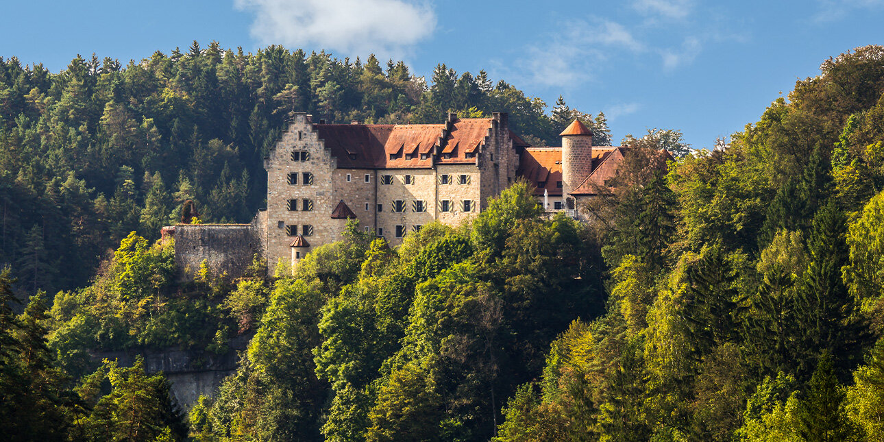 Die Burg Rabenstein im Ahorntal