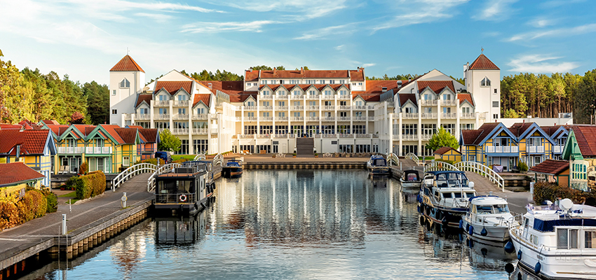 Blick auf das Precise Resort Hafendorf Rheinsberg