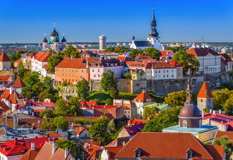 Entdecken Sie die romantische Altstadt von Tallinn.