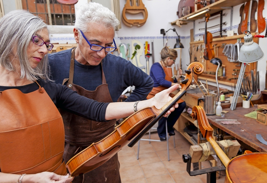 Besuchen Sie das Instrumentenmuseum in Markneukirchen.