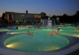 BeleuchtIn Bad Füssing gibt es drei verschiedene Thermen: die Europatherme, die Johannesbad-Therme und die Therme 1.