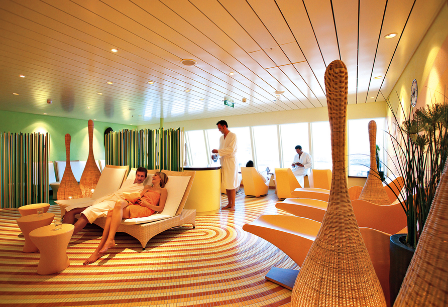 Entspannen Sie im Wellnessbereich.