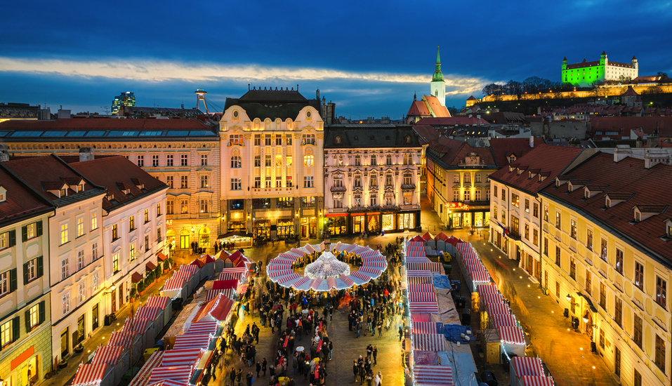Freuen Sie sich auf eine tolle Adventsreise bis nach Bratislava.
