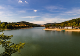 Der Diemelsee – die Perle im Sauerland – ist ein Eldorado für Naturfreunde, Wanderer und Wassersportler.