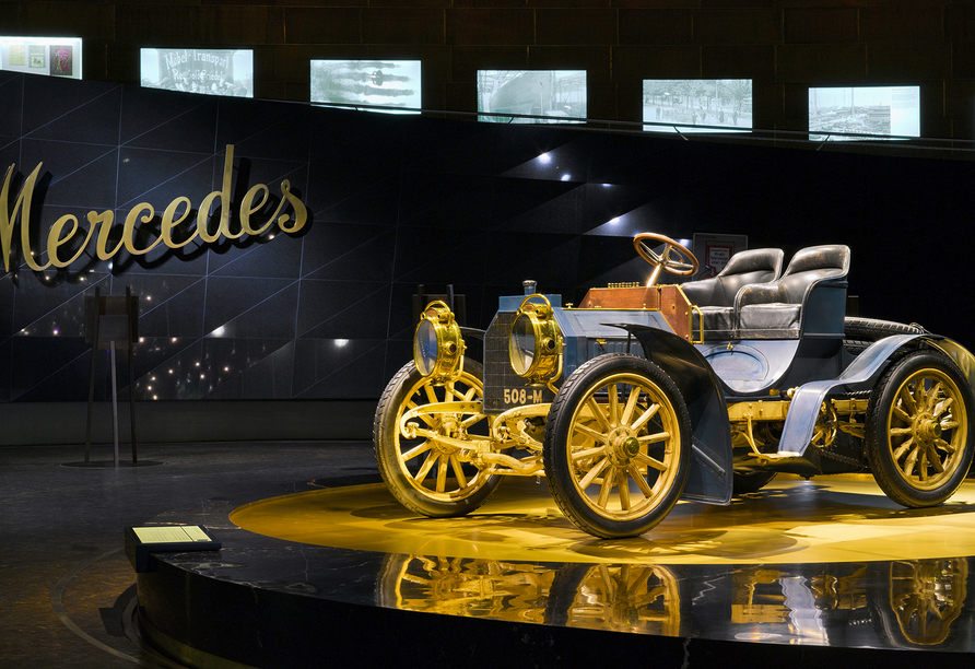 Die Ausstellungen im Mercedes-Benz-Museum sind wahre Highlights.