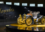 Die Ausstellungen im Mercedes-Benz-Museum sind wahre Highlights.