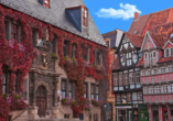Die UNESCO-Welterbestadt Quedlinburg: verwinkelte Gassen, mittelalterlich anmutende Plätze und gemütliche, sich dicht an dicht reihende Fachwerkhäuser.Apartmenthotel Harz, Quedlinburg