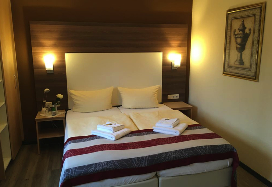 Beispiel eines Doppelzimmers Standard im Schroeders Stadtwaldhotel in Trier