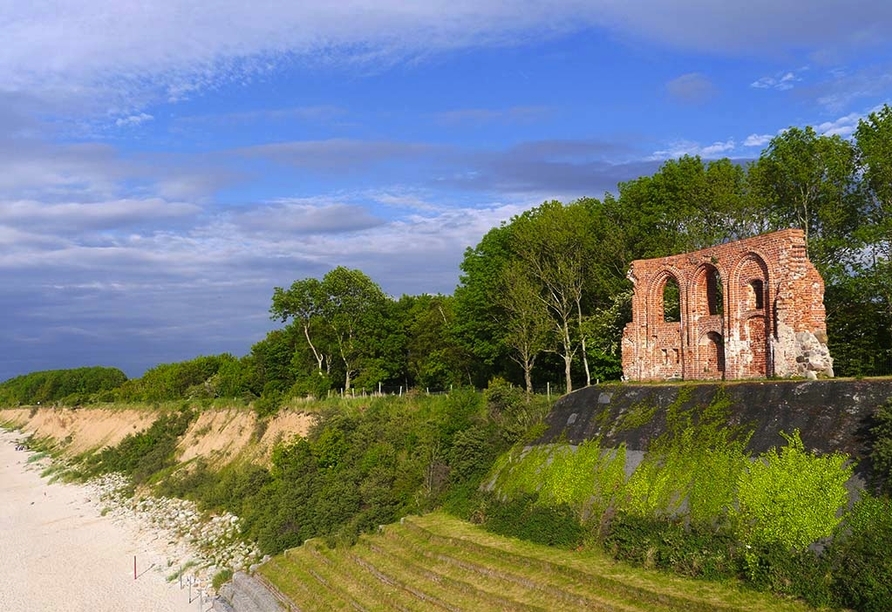 Kirchenruine am Strand von Trzesacz