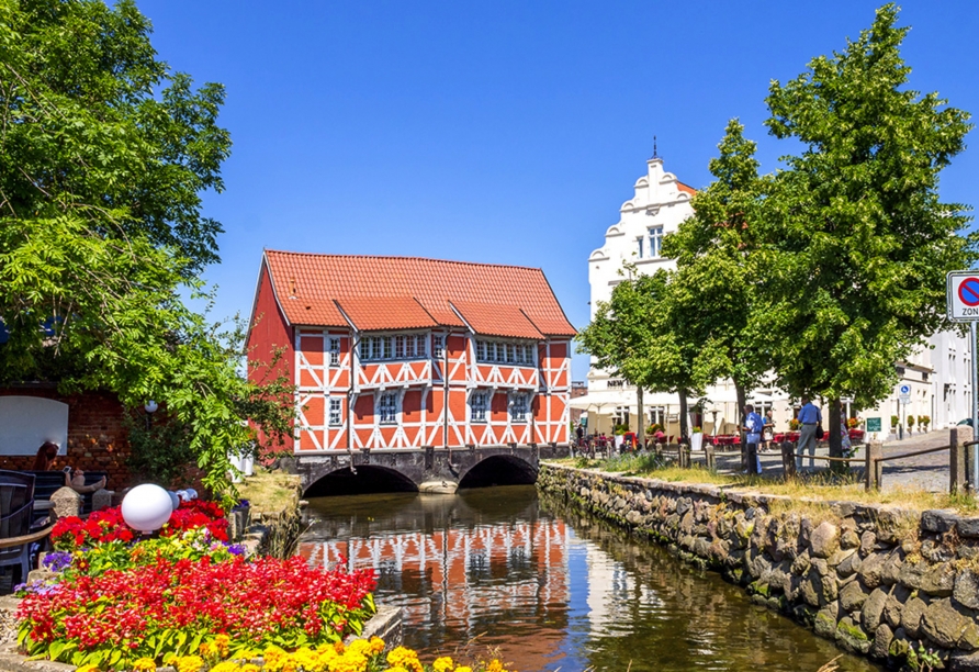 Die Altstadt von Wismar ist ein sehenswertes Ausflugsziel.