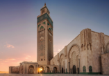 Die gewaltige und prachtvolle Hassan-II.-Moschee in Casablanca gehört zu den größten Moscheen der Welt.