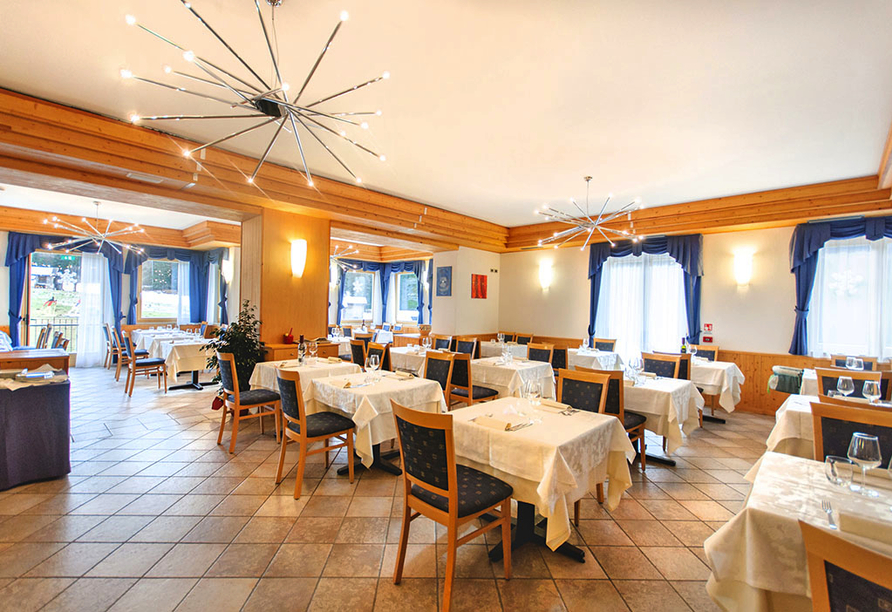 Smy Hotel Bellamonte Dolomiti in Predazzo, Restaurant
