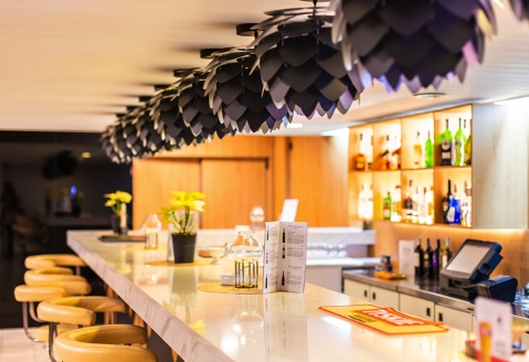 Die gemütliche Bar im Hotel Solny 