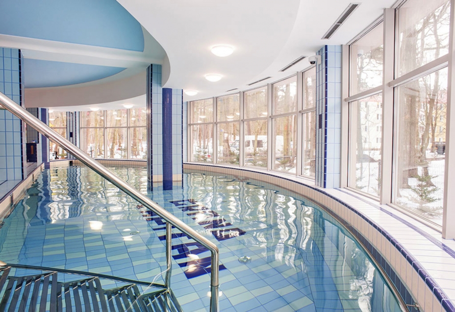 Hotel Grand Kapitan Medi Spa in Henkenhagen, Hallenbad
