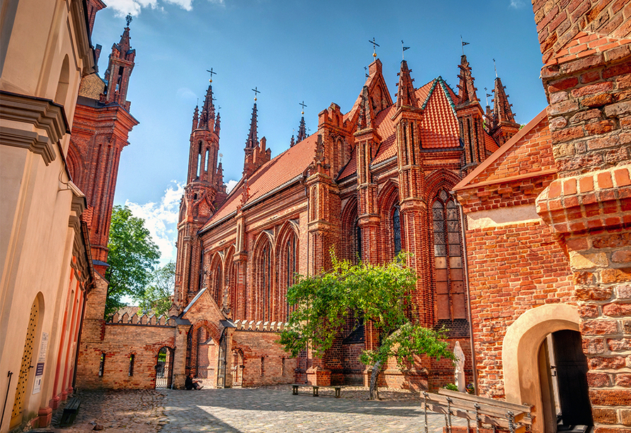 Die St. Anna Kirche Vilnius in Litauen gilt als Meisterwerk der Spätgotik.