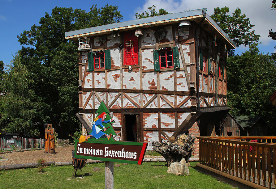 Besuchen Sie das märchenhafte Hexenhaus in Thale.