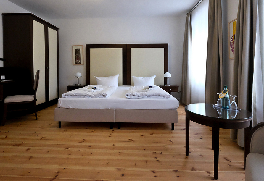 Beispiel eines Doppelzimmers im Hotel Resort Schloss Auerstedt in Bad Sulza