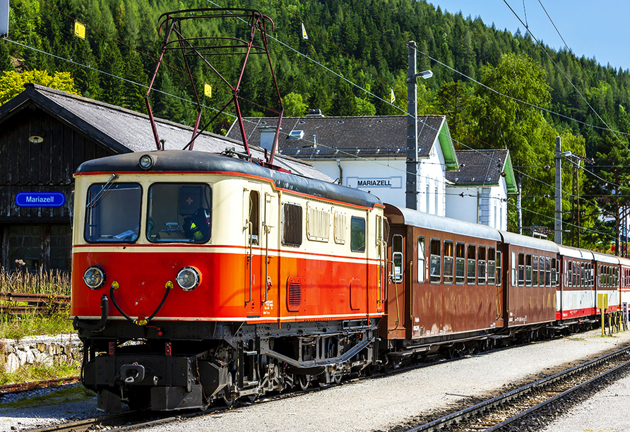 Die Mariazellerbahn ist mit ihren 85 km die längste Schmalspurbahn Österreichs.