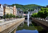 Flanieren Sie durch das wunderschöne Karlsbad.
