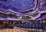 Das beeindruckende Atrium an Bord der Costa Diadema