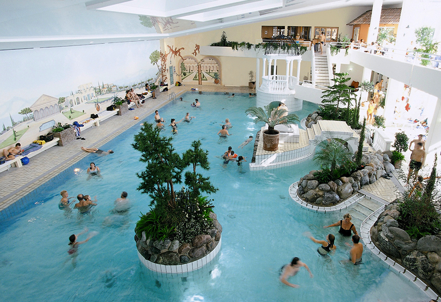 Das hauseigene Erlebnisbad des Rhön Park Aktiv Resorts wird Sie begeistern.