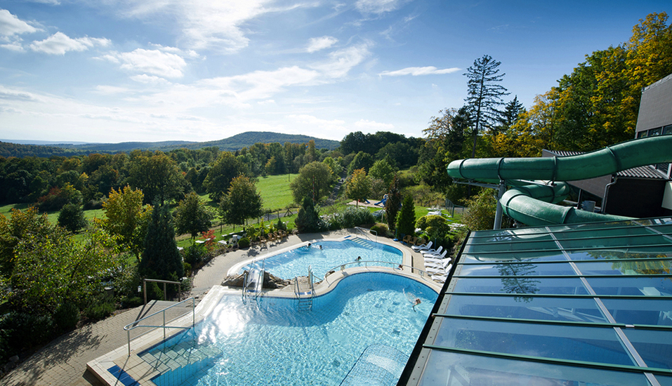 Außenpool des hauseigenen Erlebnisbads