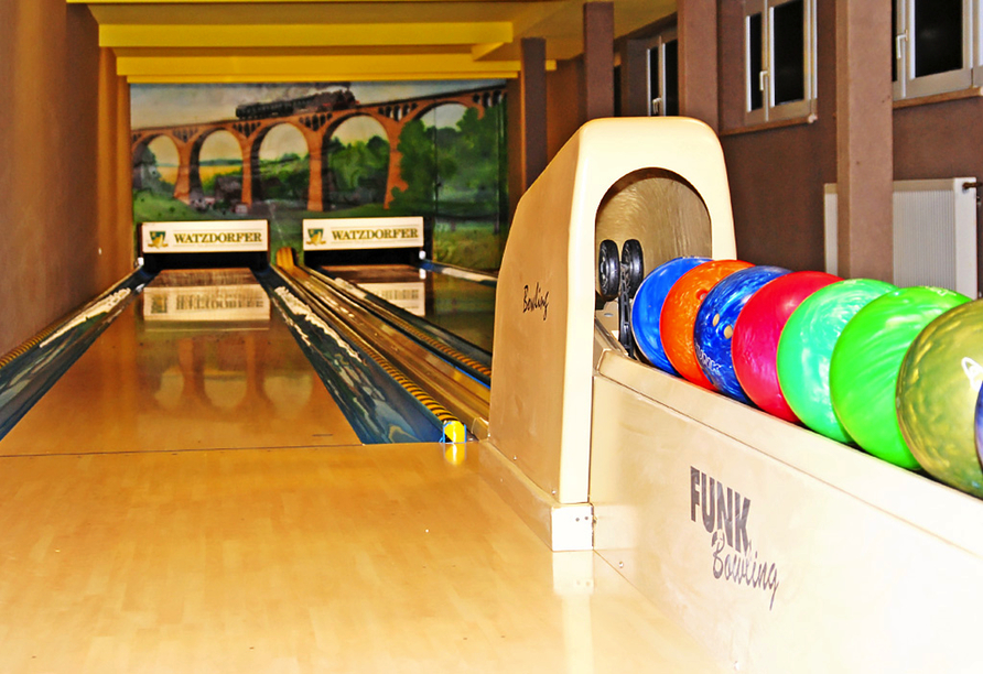 Die Bowlingbahn im Waldhotel Feldbachtal