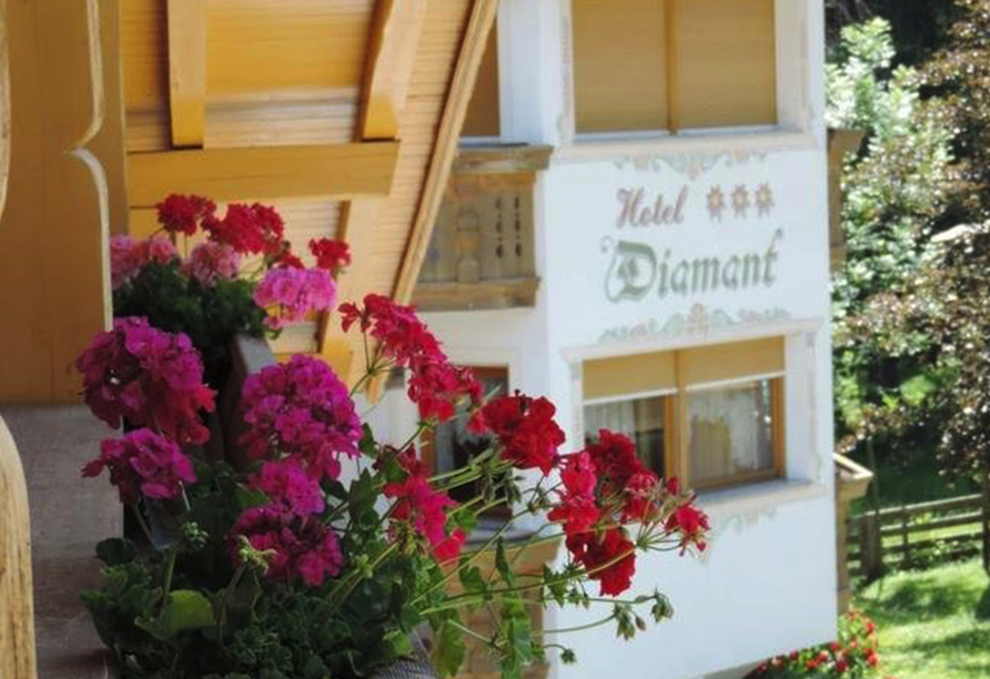 Chalet Diamant Hotel in St. Martin in Thurn, Außenansicht