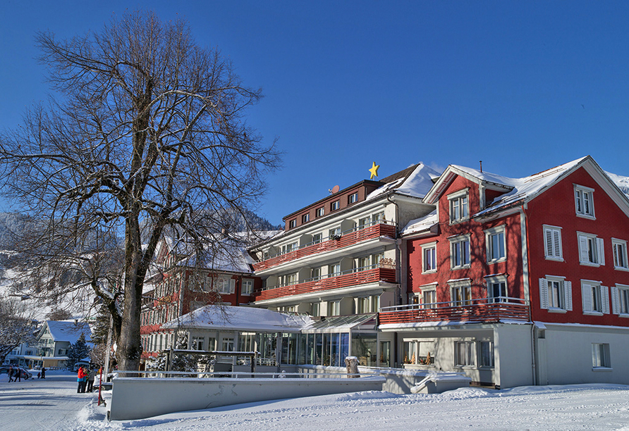 Hotel Sternen, Unterwasser, Toggenburg, Schweiz, Außenansicht, Winter