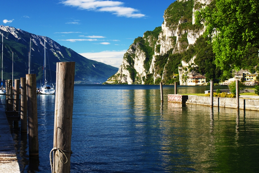 Gönnen Sie sich einen traumhaften Urlaub am idyllischen Gardasee.