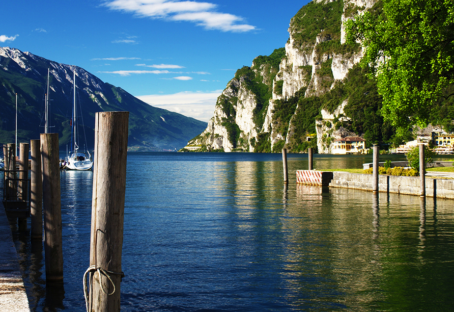 Machen Sie sich einen traumhaften Urlaub am idyllischen Gardasee.