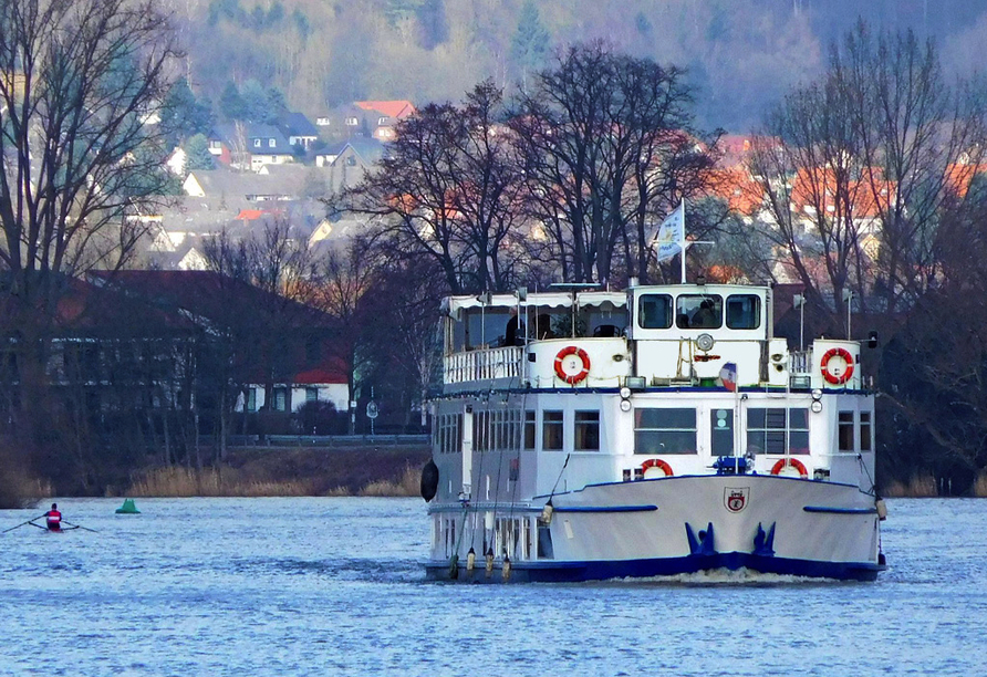 Schifffahrt Weser, Schiff