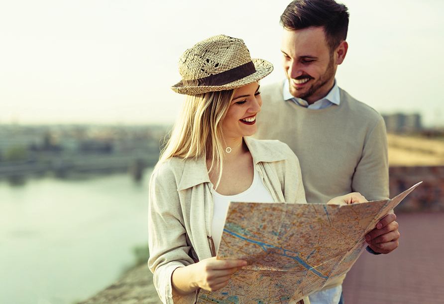 Unternehmen Sie eine Erkundungstour durch die Stadt.