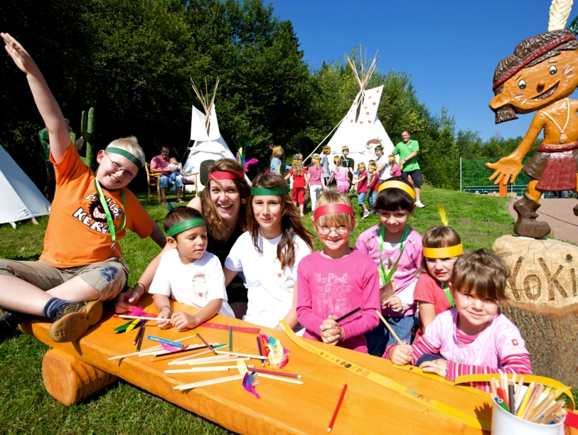Professionelle Kinderbetreuung im AHORN Waldhotel Altenberg sorgt für Spaß und Unterhaltung.