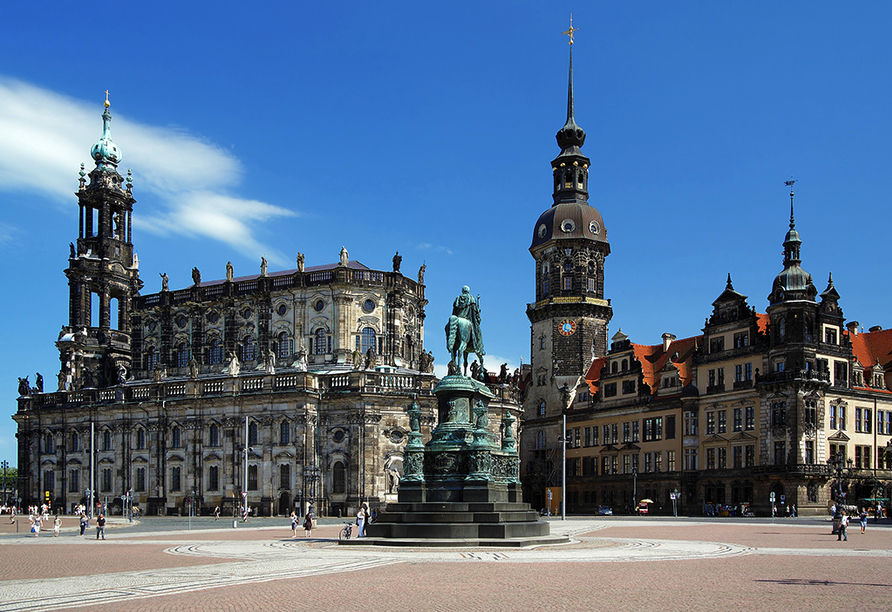 Besuchen Sie das Residenzschloss in Dresden.