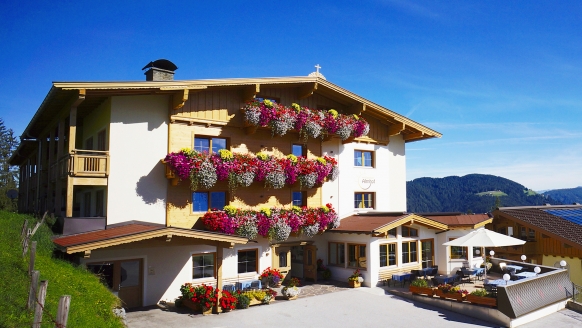 Hotel Almhof-Fichtenhof in Wildschönau-Thierbach in Tirol Außenansicht