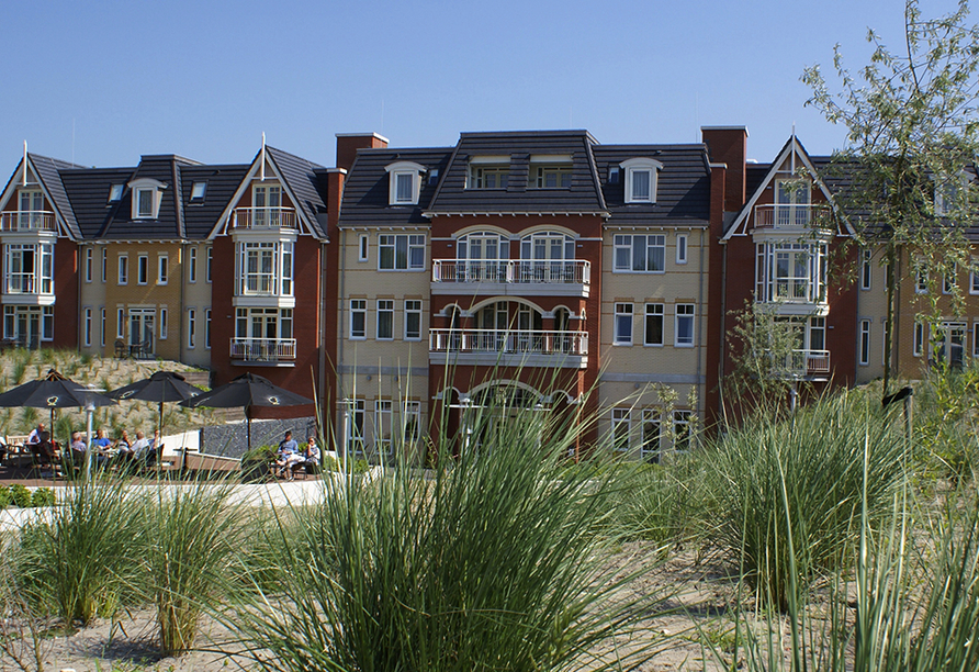 Grand Hotel Ter Duin in Burgh-Haamstede Zeeland Außenansicht