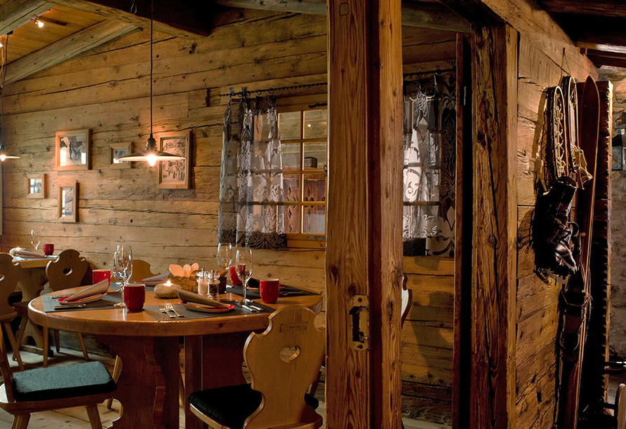 Im Restaurant Barrys des Eiger Selfness Hotels können Sie abwechslungsreiche, lokale und frische Gerichte genießen.