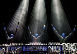 Die BLUE MAN GROUP empfängt Sie zu einem Spektakel, das Sie nicht so leicht vergessen werden.