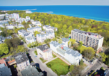Luftaufnahme des Hotels Zorza und der Umgebung