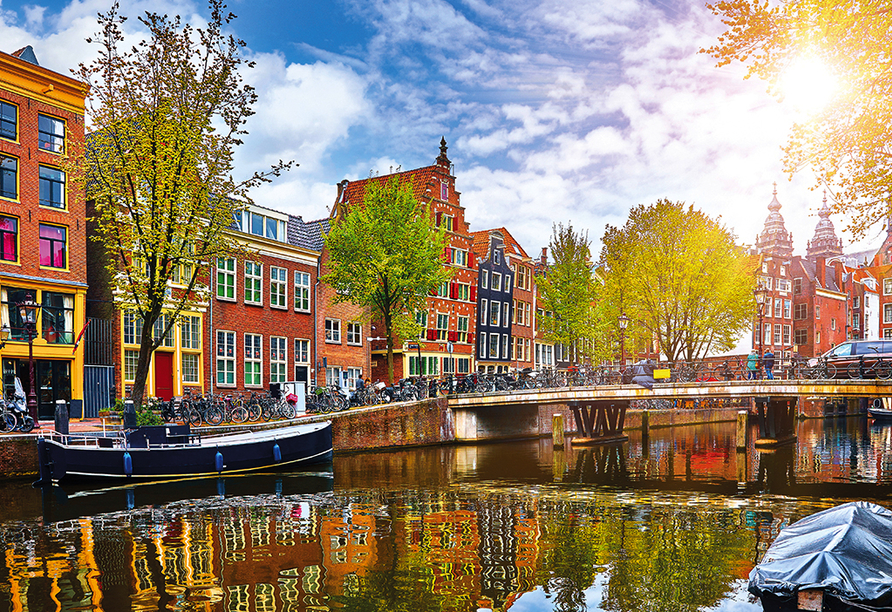 Die schöne Metropole Amsterdam erwartet Sie.