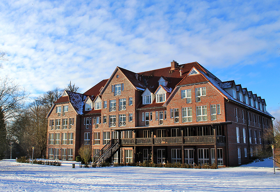 Das Park Hotel Fasanerie in Neustrelitz sieht auch im Winter idyllisch aus.