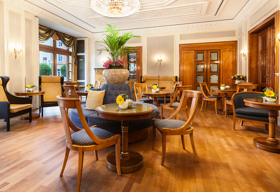 Best Western Premier Grand Hotel Russischer Hof, Kaffeehaus