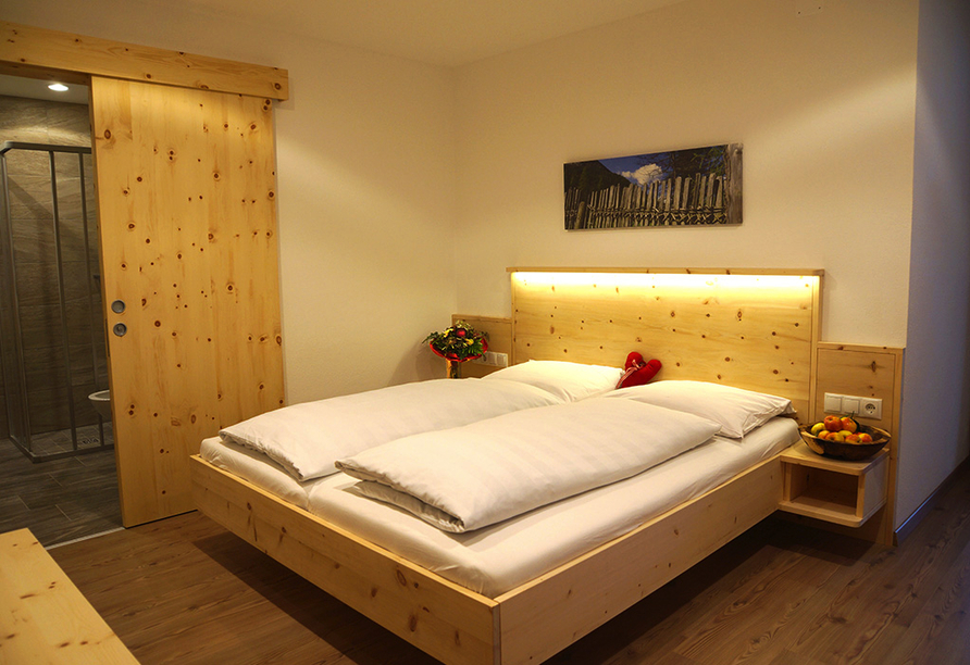 Beispiel eines Doppelzimmers Zirm Comfort im Berghotel Alpenrast
