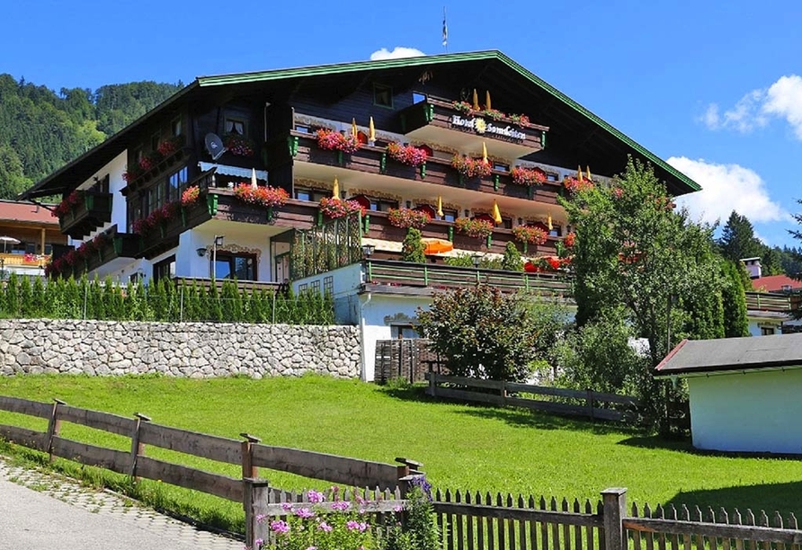DEVA Hotel Sonnleiten in Reit im Winkl Chiemgau Bayern, Außenansicht