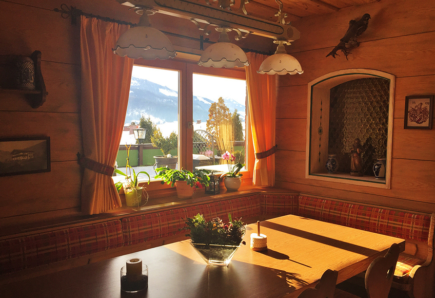 DEVA Hotel Sonnleiten in Reit im Winkl Chiemgau Bayern, Frühstücksraum
