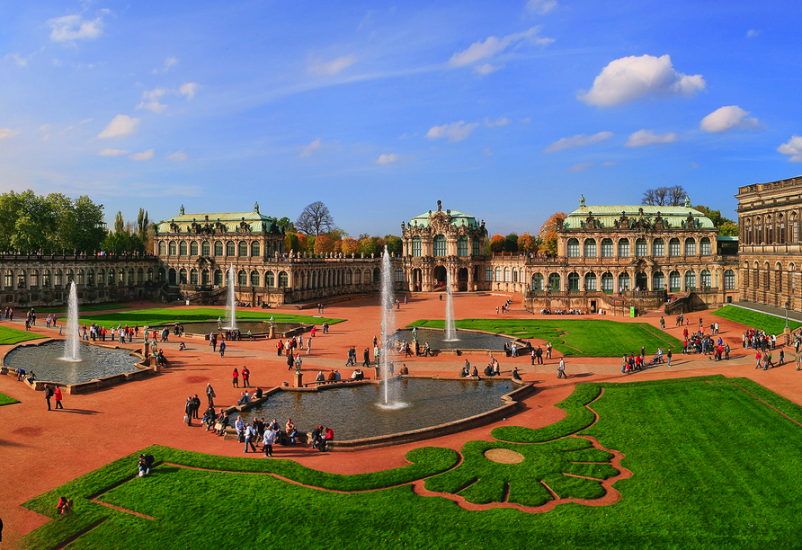 Dresden begrüßt Sie mit zahlreichen Sehenswürdigkeiten. Zum Beispiel der Zwinger ist sehr beliebt.