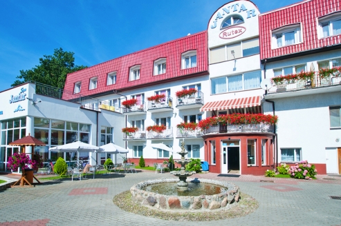 Außenansicht der Erholungsanlage Jantar
